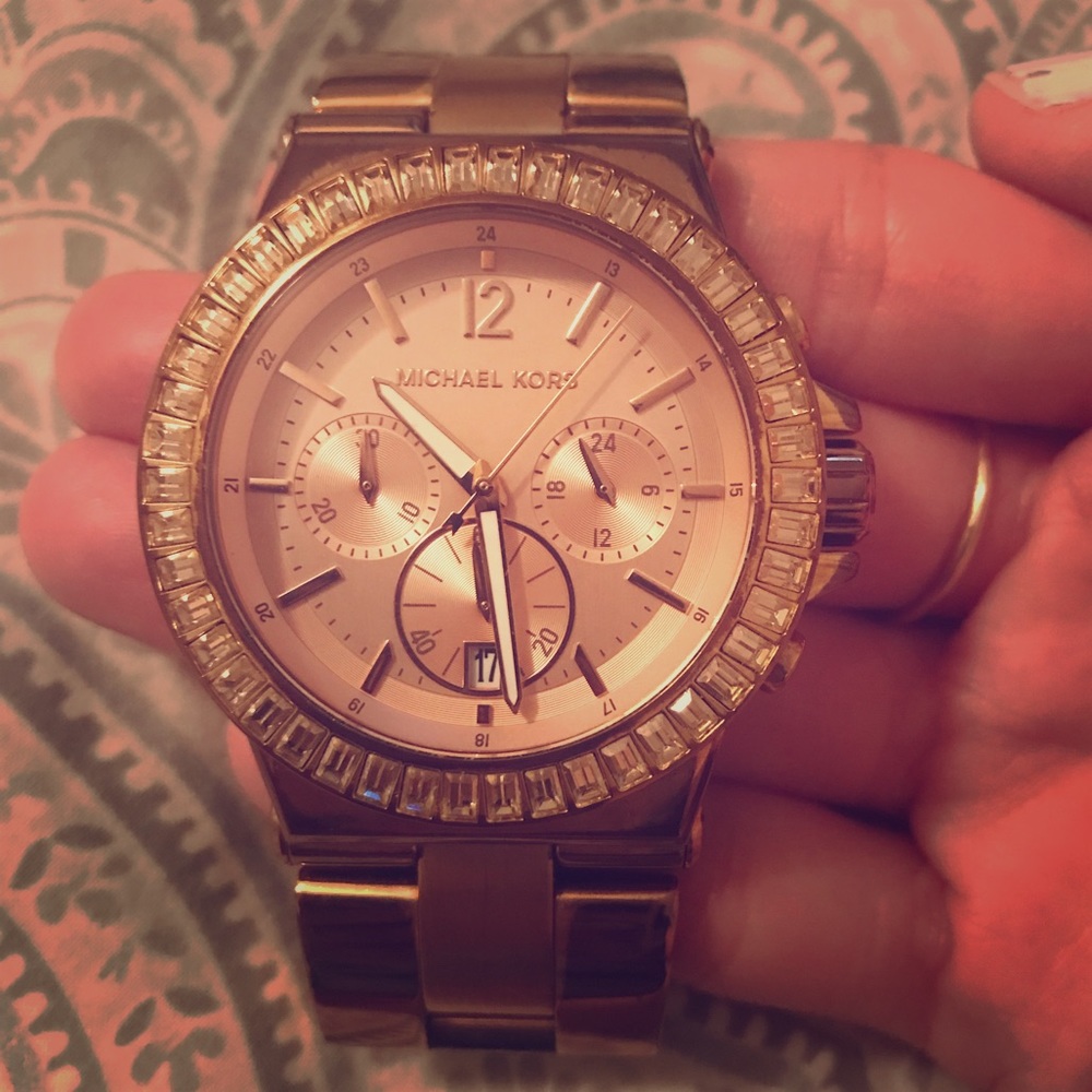 Michael Kors Watch - Picture 2 of 8